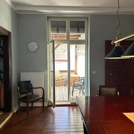 Grosszuegige Zentrale Altbauwohnung Lejlighed Neustrelitz
