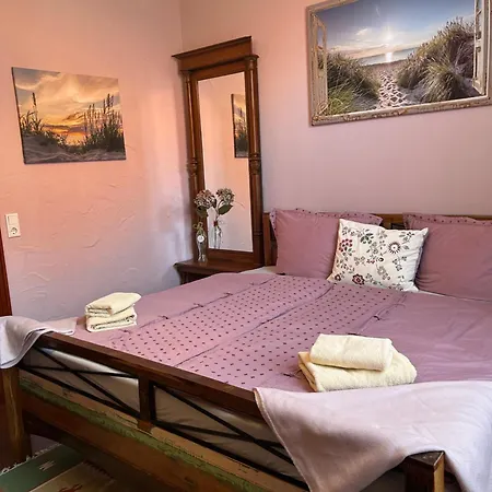 Grosszuegige Zentrale Altbauwohnung Lejlighed *