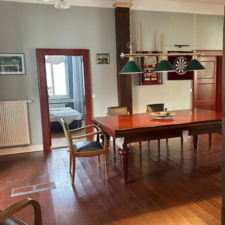 Lejlighed Grosszuegige Zentrale Altbauwohnung Neustrelitz