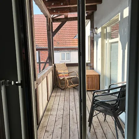 Grosszuegige Zentrale Altbauwohnung Lejlighed Neustrelitz